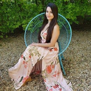 Meet your Posher, Carla